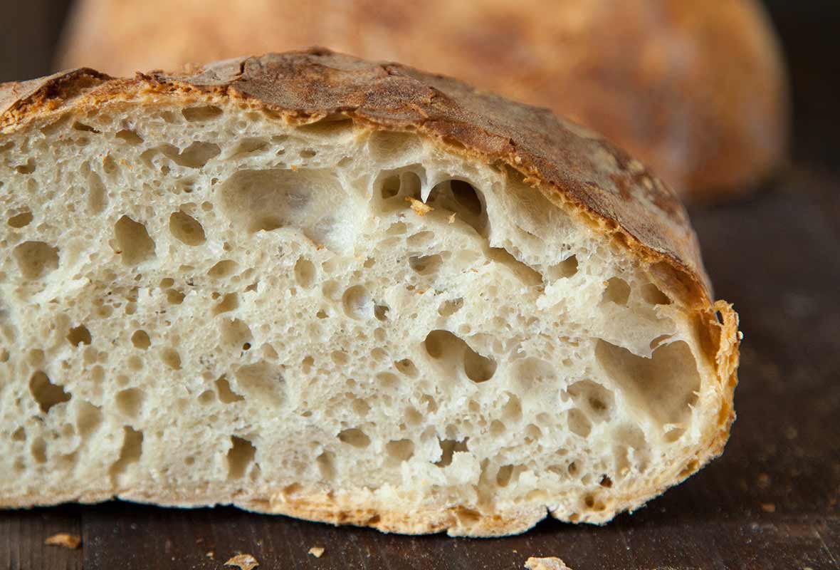 Pékszövetség: áron alul értékesíti a sütőipar a fehér és félbarna kenyeret