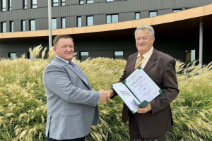 Az IPOSZ 35 éves jubileumi rendezvényének délelőtti programja: ünnepélyes kitüntetések átadása