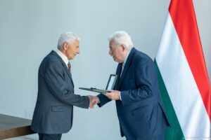 Magyar Bronz Érdemkereszt kitüntetésben részesült Bagaméri Árpád, a Nyírbátori Általános Ipartestület elnöke