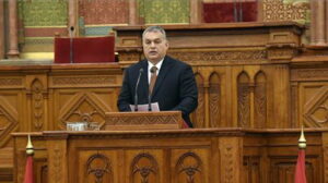 Orbán Viktor az önkéntes túlmunka szabályozásáról: a törvény jót fog tenni a munkavállalóknak