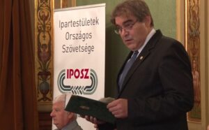 Nagy szükség van a kisiparosokra, több támogatás kell a szektornak
