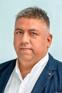 Pintér Csaba: „Egy szakma akkor tud fejlődni, ha közben nem felejt el ember maradni”