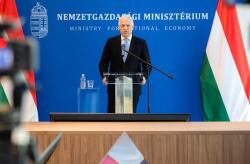 Szabados Richárd: hét termék kamata október 6-tól egységesen 3 százalék a Széchenyi Kártya Programban