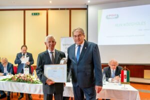 Negyvenéves ipartestületi munkájáért tüntette ki az IPOSZ Tóth Imrét
